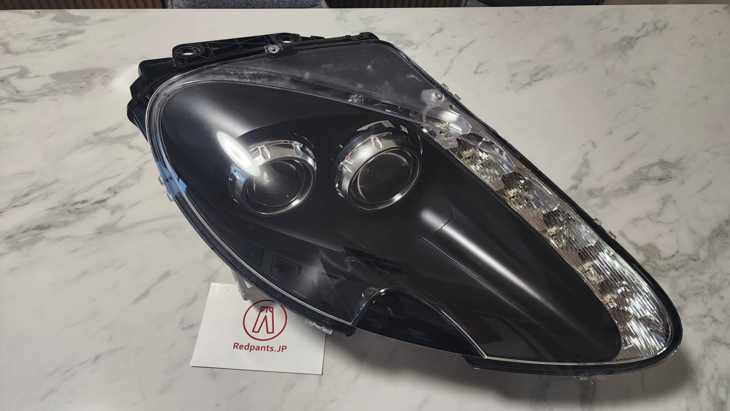 (Garage Sale) V8 Vantage Headlight, RHD, Right side